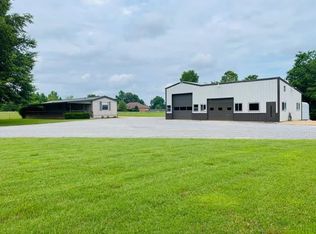 144 Whitlock Paris Rd, Paris, TN 38242