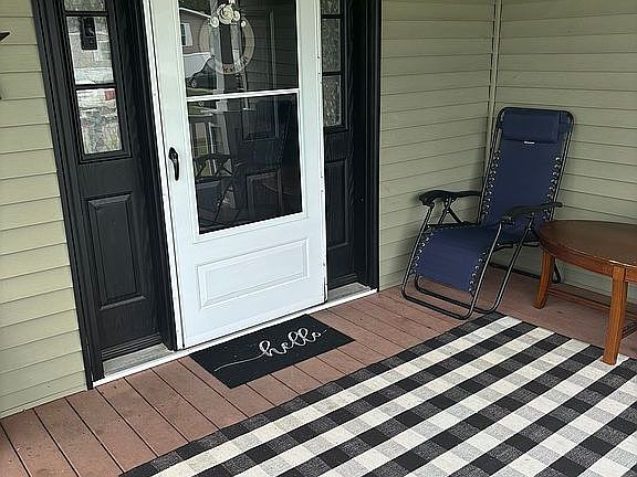 5th image of 806 Branden Ct