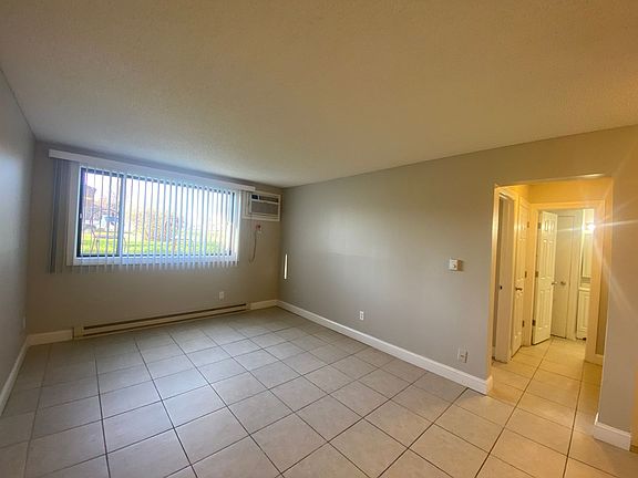 2nd image of 411 W 1st St APT 110