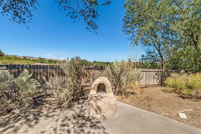 2 bed, 2.0 bath, $1,550 — Photo 2