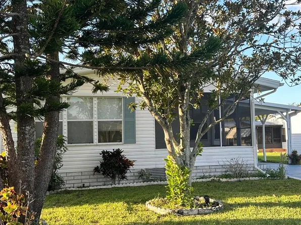 528 Tropical Isles Circle, Fort Pierce, FL 34982