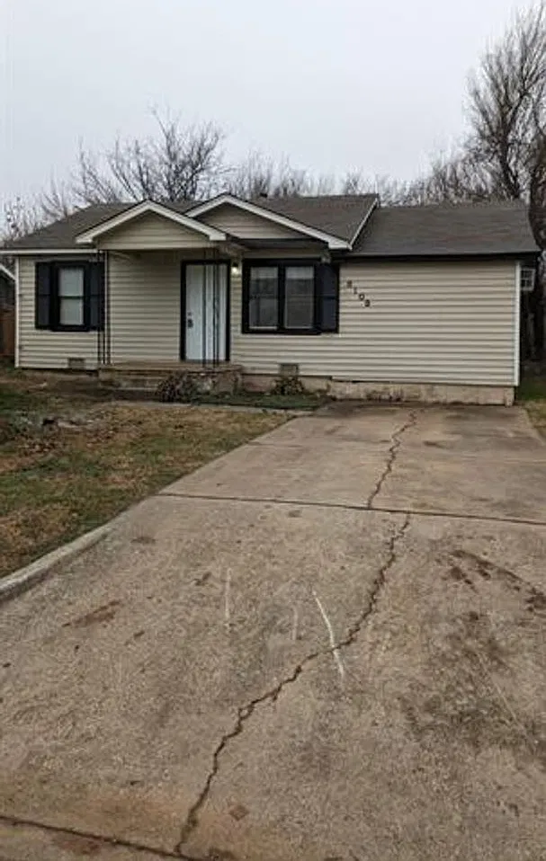 Beautiful 2-Bedroom Home Now Available! — Photo 1