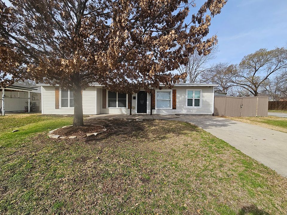 1st image of 1002 Highland Dr