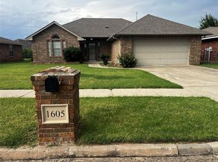 1605 Queensbury Rd, Moore, OK 73160
