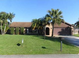 122 W Palmetto Rd, Lake Worth, FL 33467