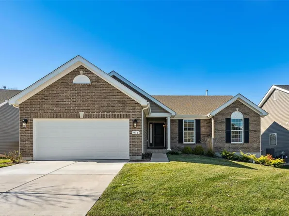 915 Birch View Ct, Lake Saint Louis, MO 63367