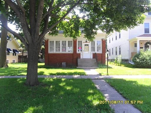 2nd image of 1511 Oakwood Ave