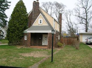 1001 Woodberry Rd, New Kensington, PA 15068