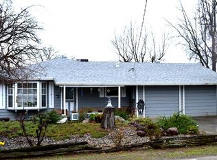 1653 Derby Ln, Redding, CA 96002