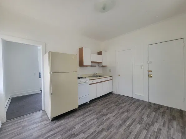 221 Bay St APT 2, Taunton, MA 02780