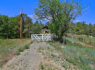 146 Skyland Blvd, Tijeras, NM 87059