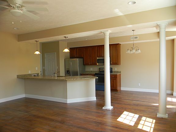 3rd image of 407 N Beadle Dr #2