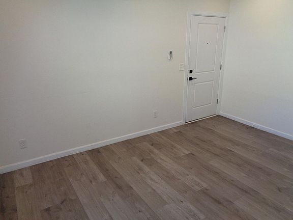 5th image of 1964 Murchison Dr #2B