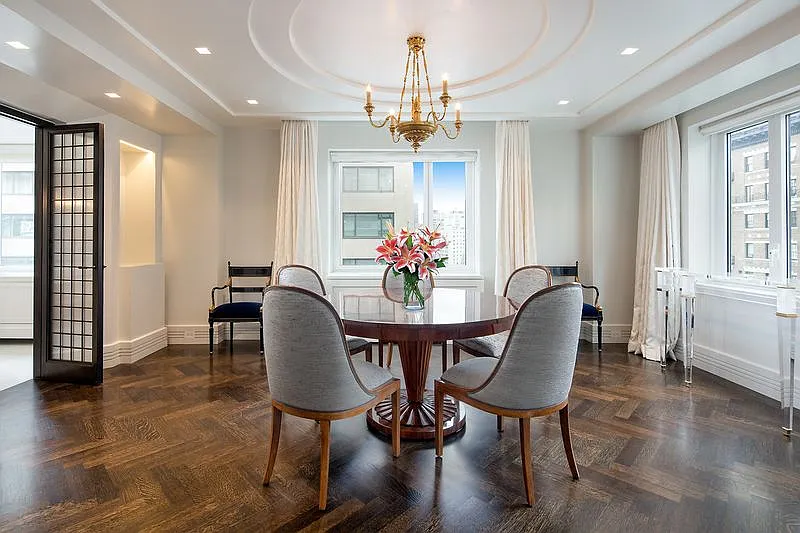 530 Park Avenue — Photo 2