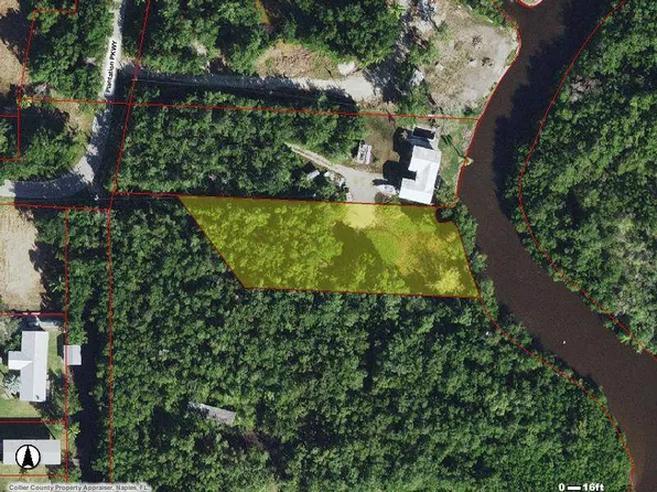 4 Plantation Pkwy, Everglades City, FL 34139