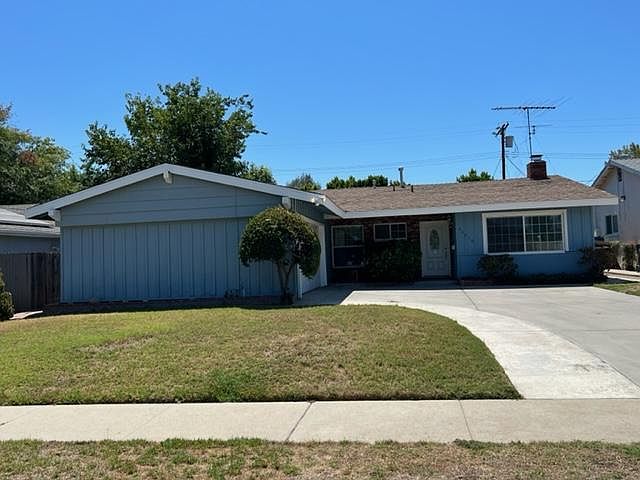 1st image of 23410 Kittridge St