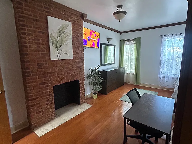 4 S Gilmor St — Photo 28