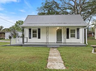 160 Oakwood Dr, Soddy Daisy, TN 37379