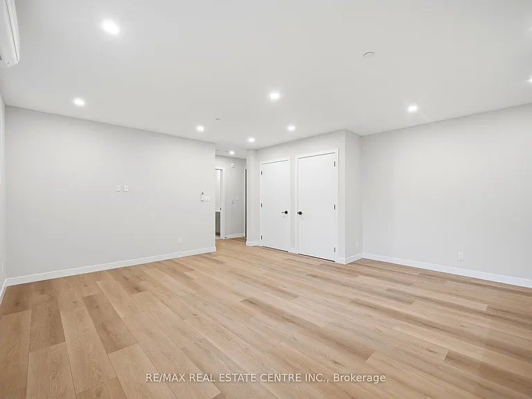 3 Zina St #2 — Photo 9