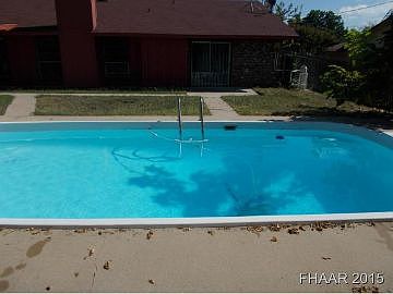 2nd image of 610 Carmen St