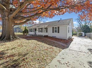 313 NE Short St, Lees Summit, MO 64063