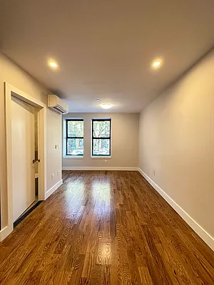 Rented by Cityside Rentals Corp | media 13