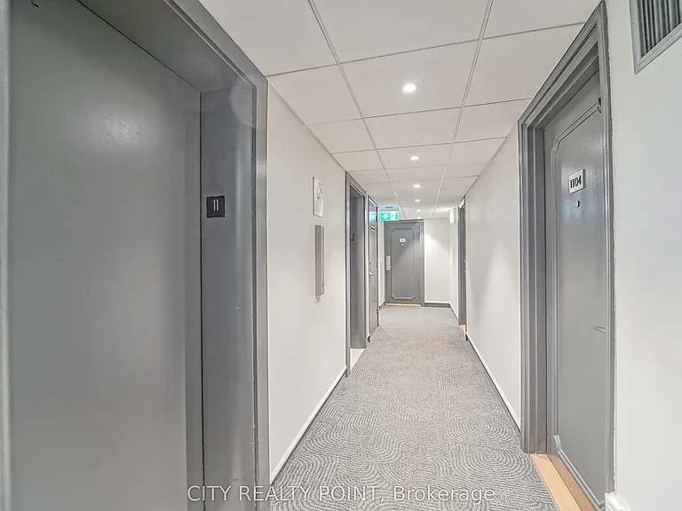 55 Isabella St #906 — Photo 12