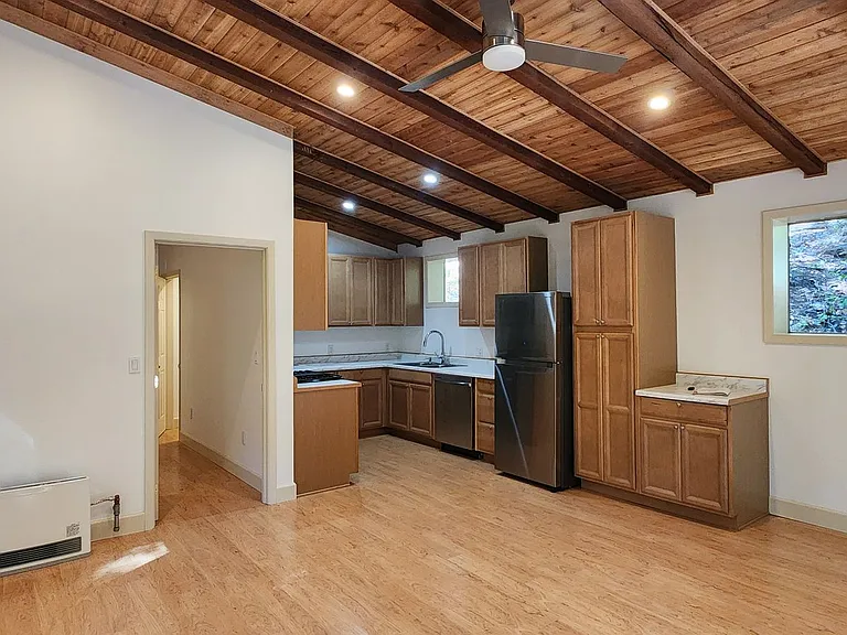 19901 Briceland Rd — Photo 11