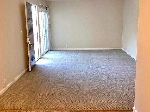 3rd image of 357 Richfield Dr APT 34