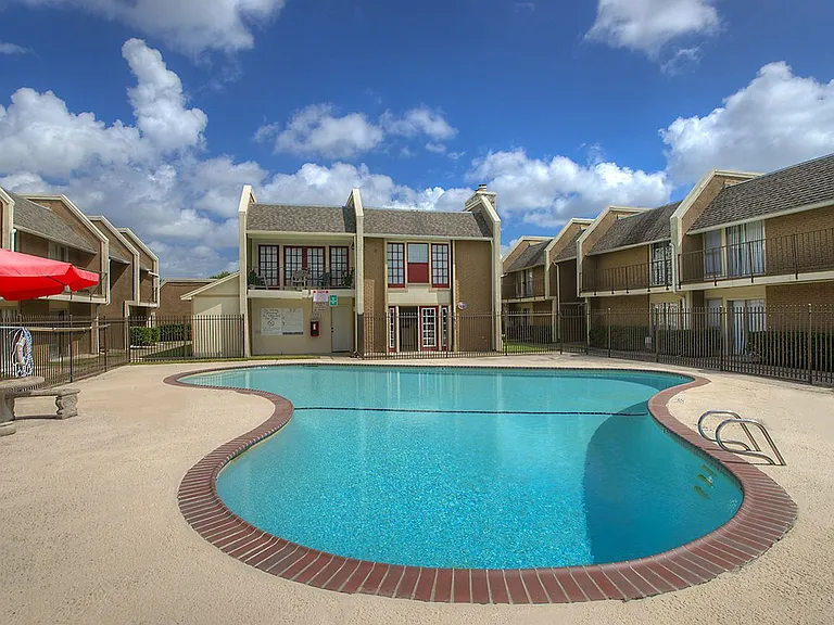 Quay Point Apartments — Photo 3