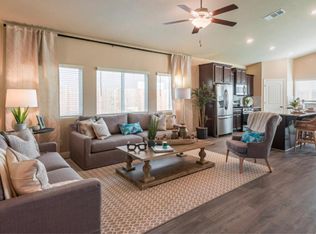 6104 E Platt Ave, Fresno, CA 93727