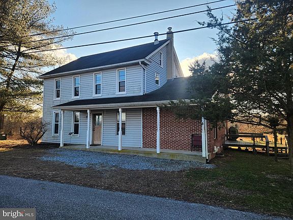 3rd image of 230 S Hertzler Rd