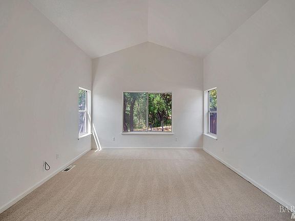 4th image of 1827 Rhianna Street