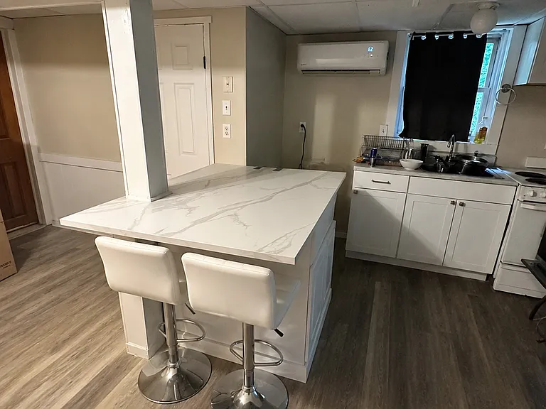 22 Lakeview St #B — Photo 4