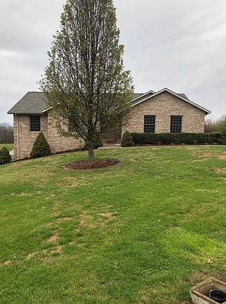 1st image of 635 Rock Springs Dr
