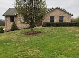 635 Rock Springs Dr, Kingsport, TN 37664