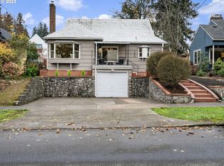 1824 NE Ainsworth St, Portland, OR 97211