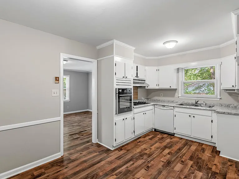 2309 Bridgette Blvd — Photo 7