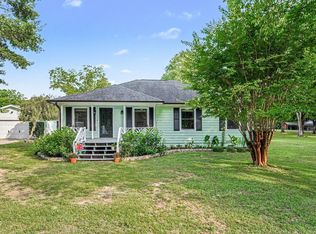 4580 Mill St, Hope Mills, NC 28348