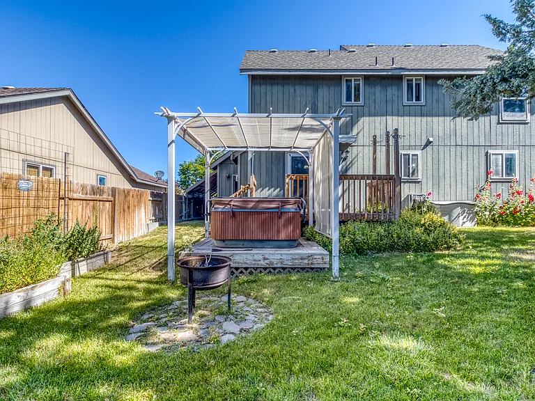 2765 NE Faith Dr — Photo 27