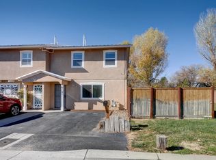 6121 Calle Nueve NW, Albuquerque, NM 87107