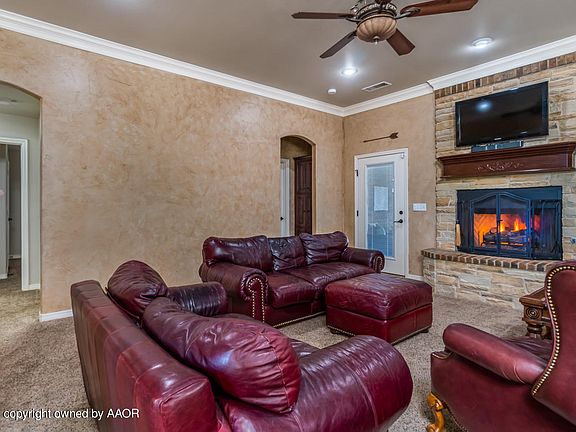 5th image of 7910 Knoxville Dr