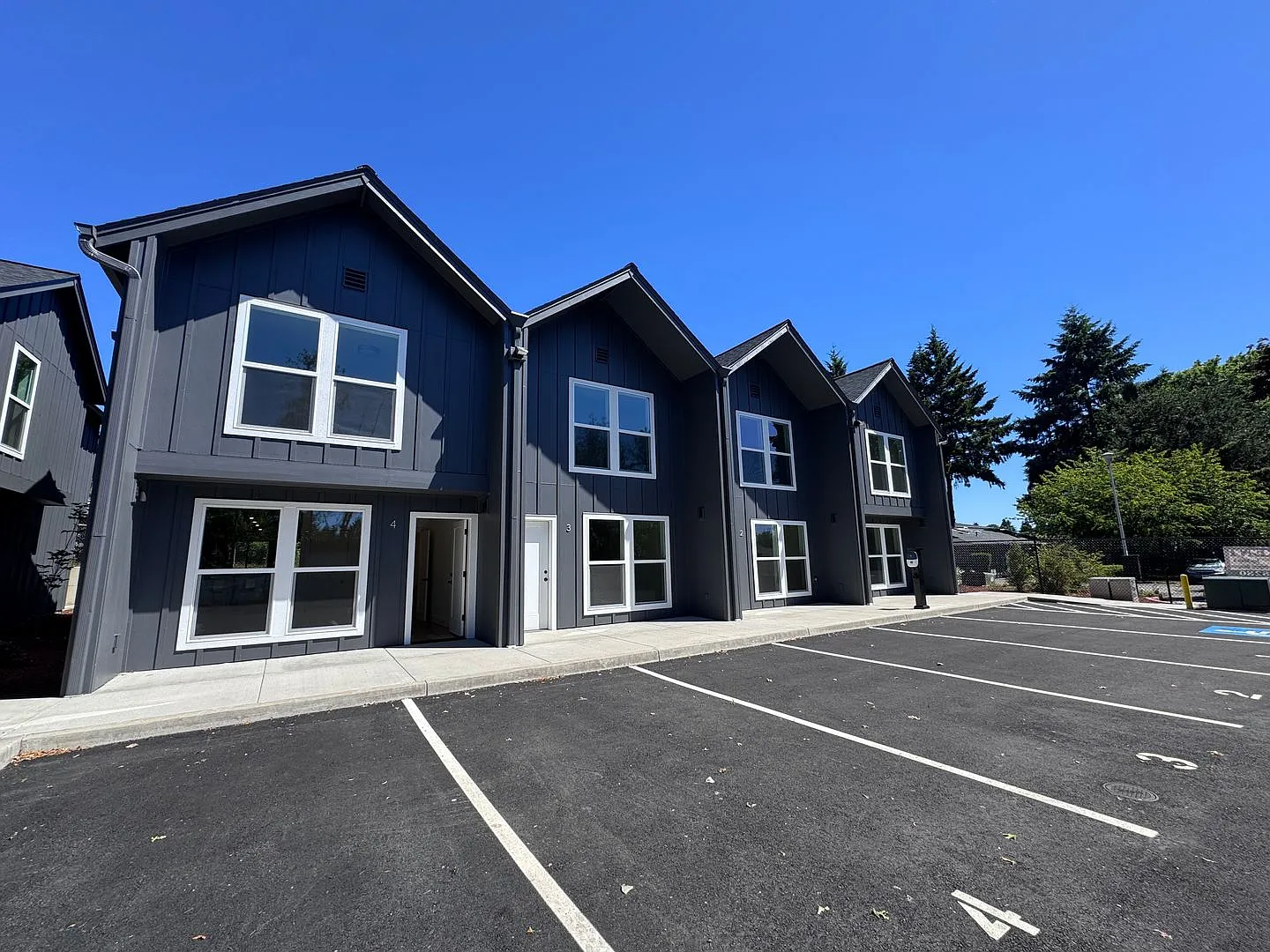 1st Months Rent Free ! New Construction, Beautiful, Townhomes! 2 & 3 Bedrm Units Available — Photo 1