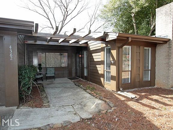 3rd image of 4382 Hardwood Cir