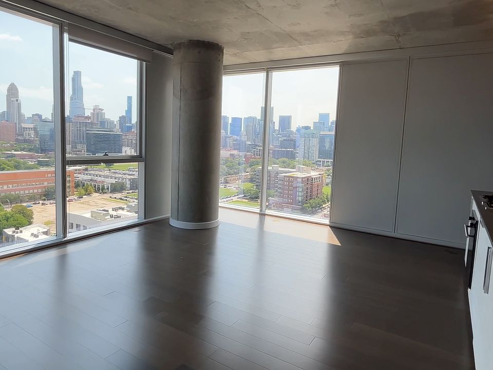 1st image of 1160 N Larrabee St #1305