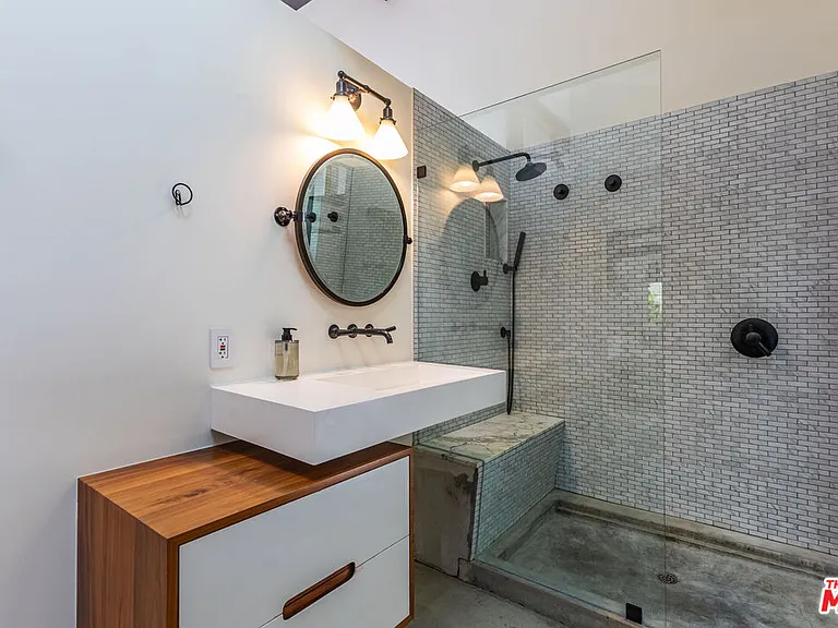 28036 Sea Lane Dr #B — Photo 20