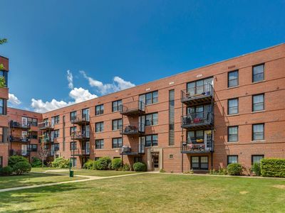 5232 N Campbell Ave APT Ga, Chicago, IL, 60625