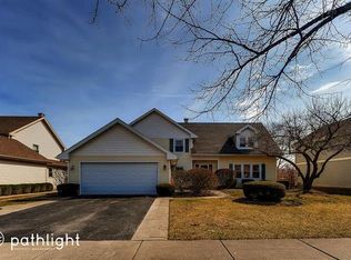 439 Chesterfield Ln, Vernon Hills, IL 60061