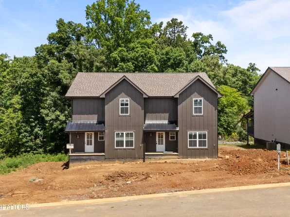 911 Lacy Ct, Sevierville, TN 37862