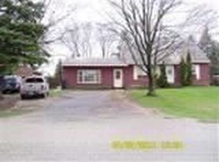 4165 Sandy Dr, Dorr, MI 49323